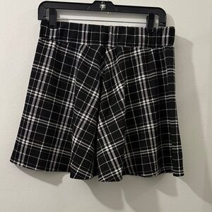 Black and White Plaid Skirt